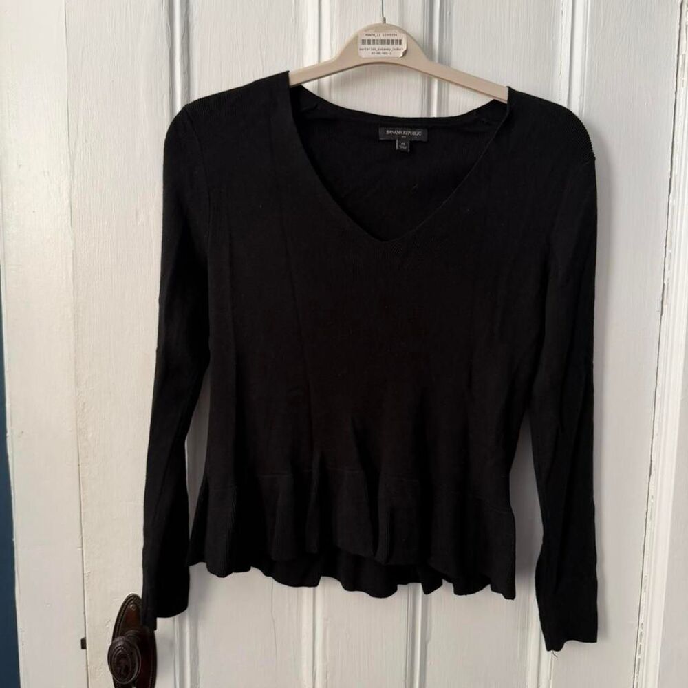 Banana Republic Black V-Neck Peplum Ruffle Hem Sweater - Size M - Like New
